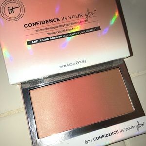 😍IT COSMETICS CONFIDENCE IN YOUR GLOW PALETTE